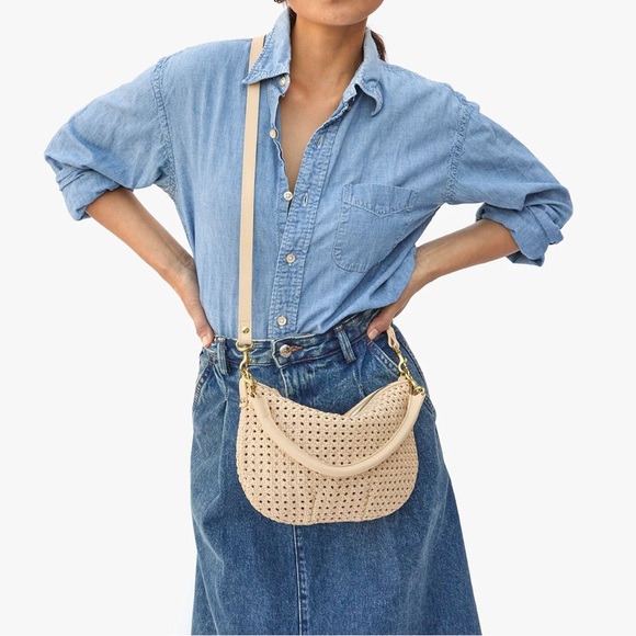 Clare V Petit Moyen Cream Rattan Crossbody Bag - Picture 6 of 7